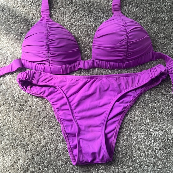 DESPI SWIM WEAR - Picture 2 of 2